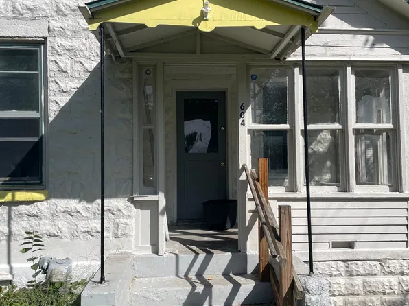 604 Pioneer St, Kalamazoo, MI 49008