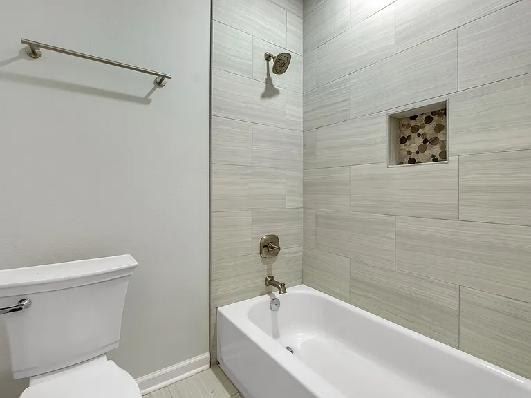 2022 Trimble Rd #2 — Photo 12