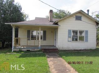 17 Perry St, Manchester, GA 31816