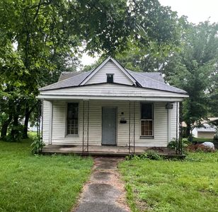402 2nd Street, Monett, MO, 65708