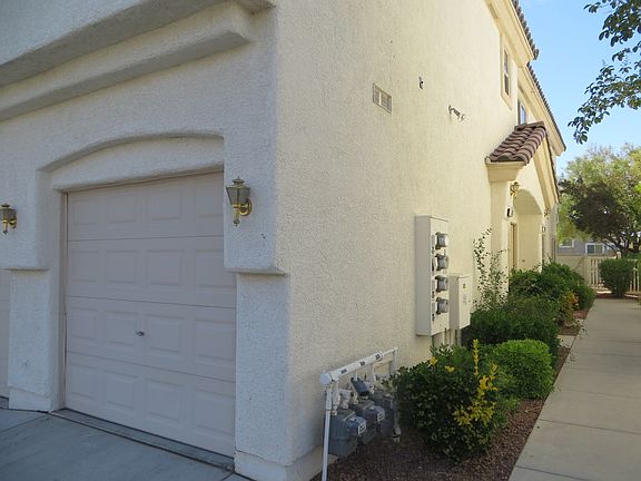 2nd image of 1614 Clint Canyon Dr