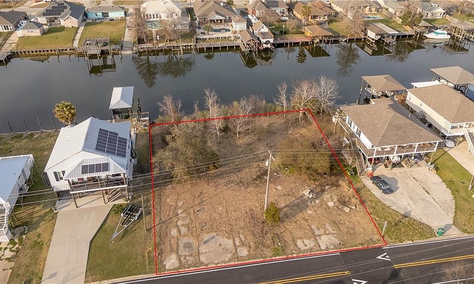1st image of 134 Lakeview Dr