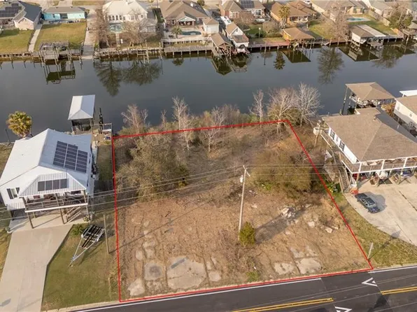 134 Lakeview Dr, Slidell, LA 70458