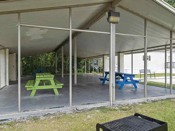 3rd image of 400 Parkwood Estates Dr #1a4