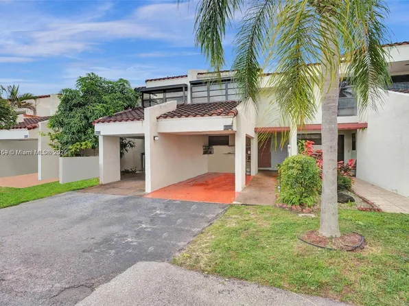 6483 Racquet Club Dr #22, Fort Lauderdale, FL 33319