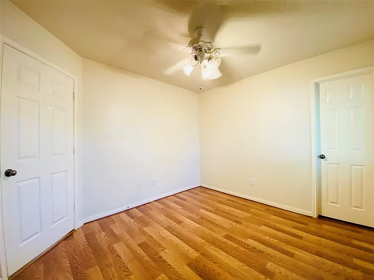17222 Dark Cavern Ct — Photo 8