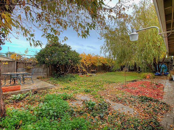 5th image of 6371 Marguerite Dr