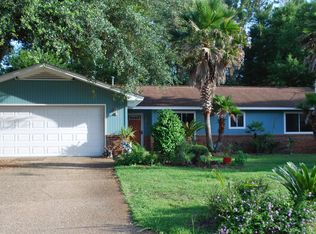 360 Greenwood Cir, Panama City Beach, FL 32407