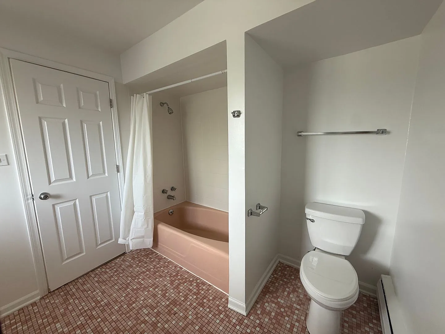 325 Oak Ridge — Photo 4
