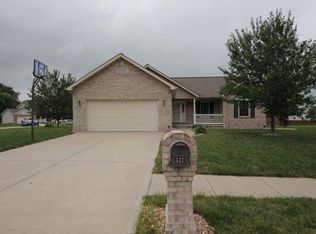 527 N August St, Mascoutah, IL 62258