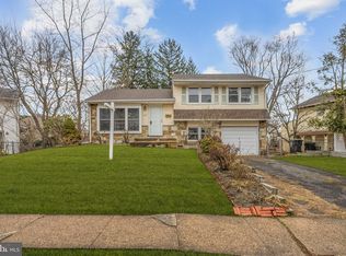 107 Surrey Rd, Voorhees, NJ 08043