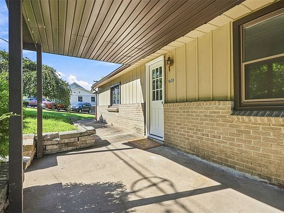 3rd image of 1631 Weirich Ave