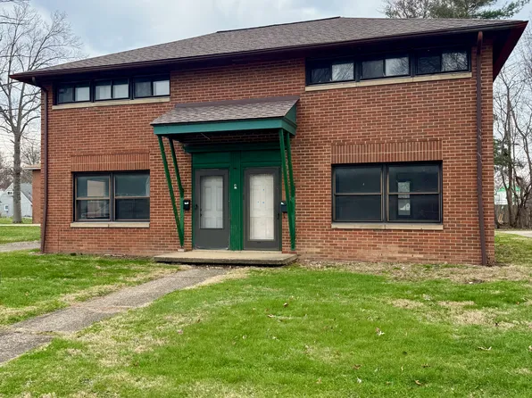 1129 Saxe Ave, Cuyahoga Falls, OH 44221