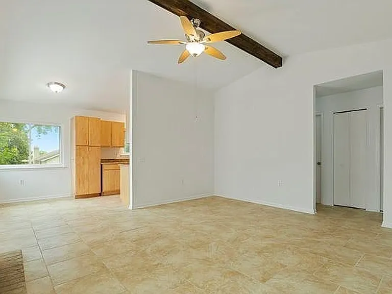 8412 Clear Mdw — Photo 5