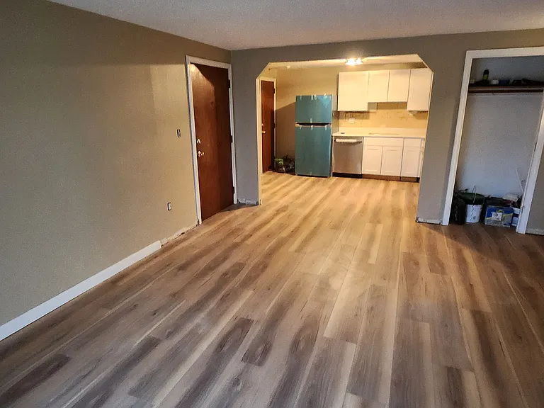 16 Hazelwood Ave — Photo 3