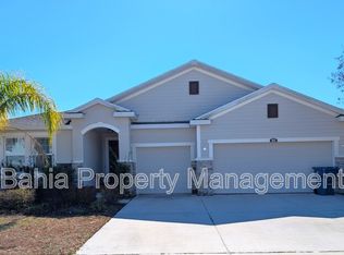 1073 Montgomery Bell Rd, Wesley Chapel, FL 33543