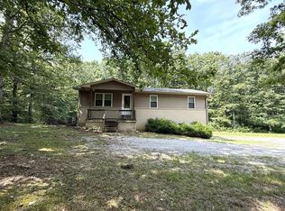 250 Old City Lake Rd, Jamestown, TN 38556