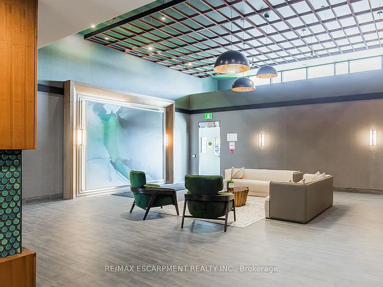 450 Dundas St E #1113 — Photo 5