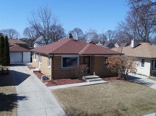 2449 S 94th St, West Allis, WI 53227