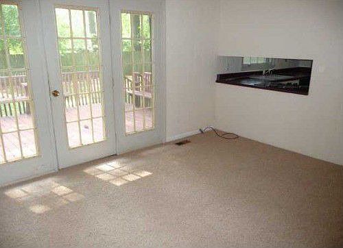 3rd image of 1700 Laverne Dr NW