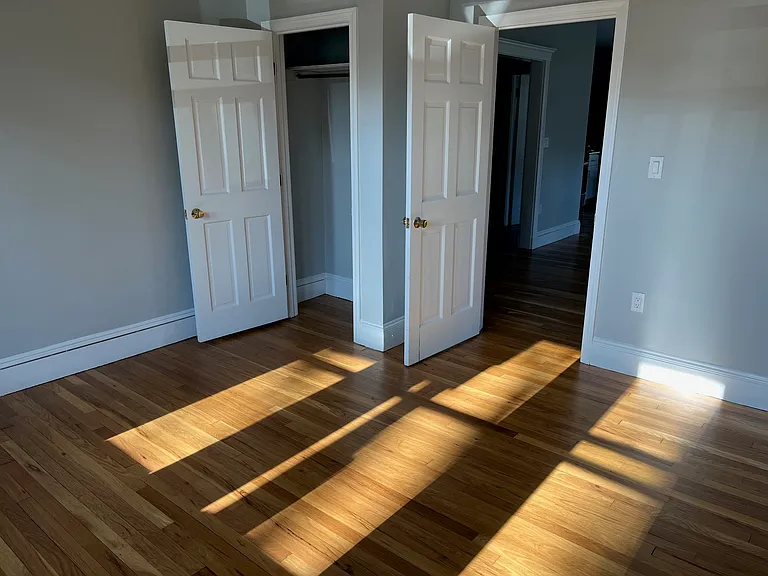 16 Verona St #1R — Photo 14
