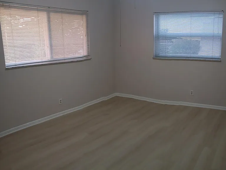 1030 Country Club Dr #401 — Photo 9
