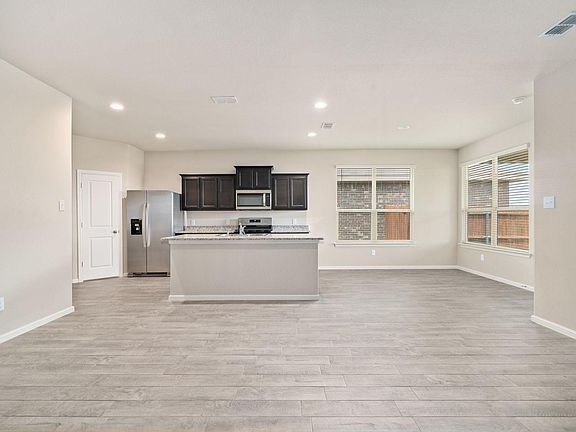 5th image of 8624 Willowsun Way
