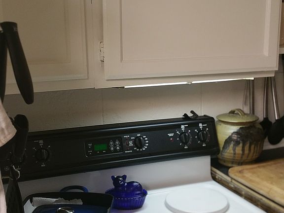 3rd image of 113 Ruby Ave N