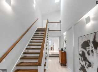 2709 N St NW #3, Washington, DC 20007