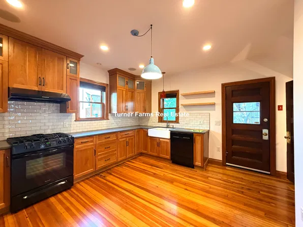 49 Fairmount Ave, Somerville, MA
