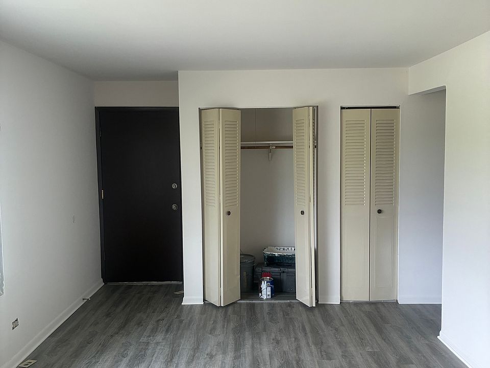 1st image of 292 Station Dr APT 3A