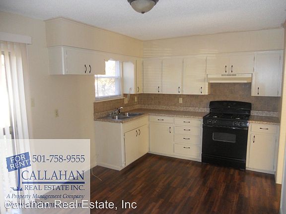4th image of 400 Lindenhurst Dr