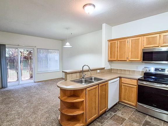 3rd image of 3760 Amber St NE APT 109