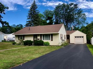 10 Lincoln Ln, Plattsburgh, NY 12901