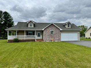 1403 Short Dr, Knox, IN 46534