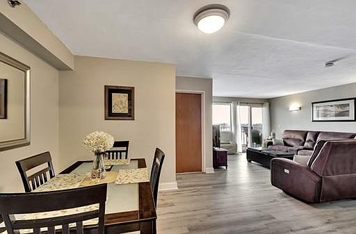 5th image of 200 Cove Way Unit 1006