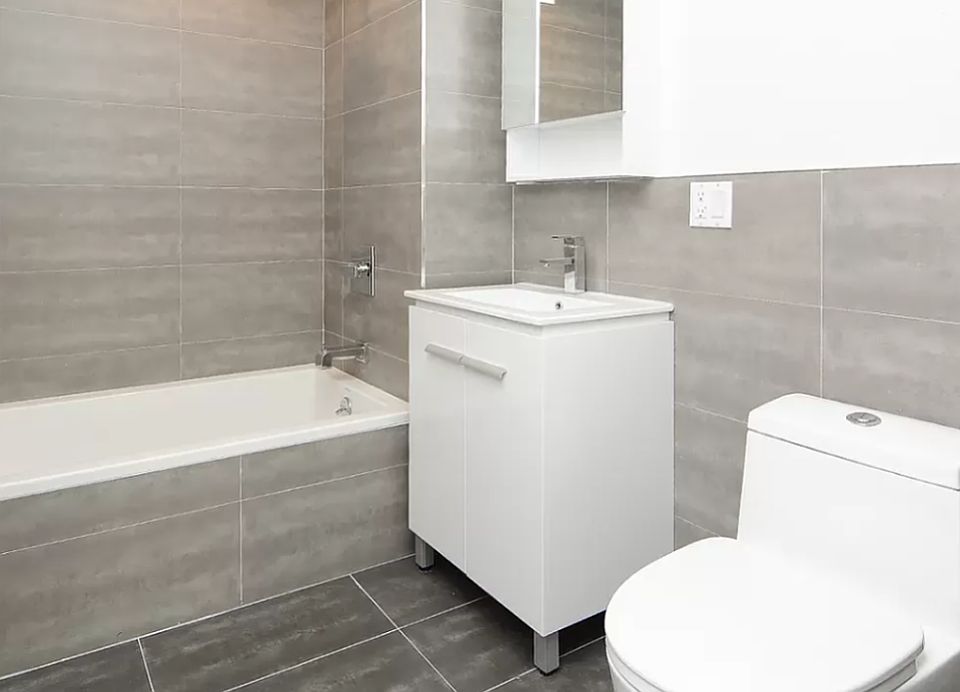 1st image of 189 Rogers Ave #4