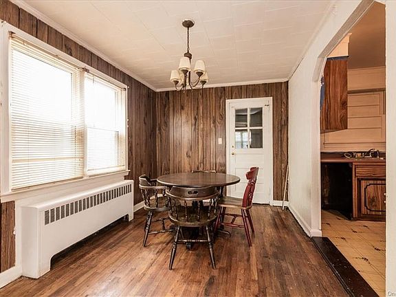 5th image of 2867 Schley Ave