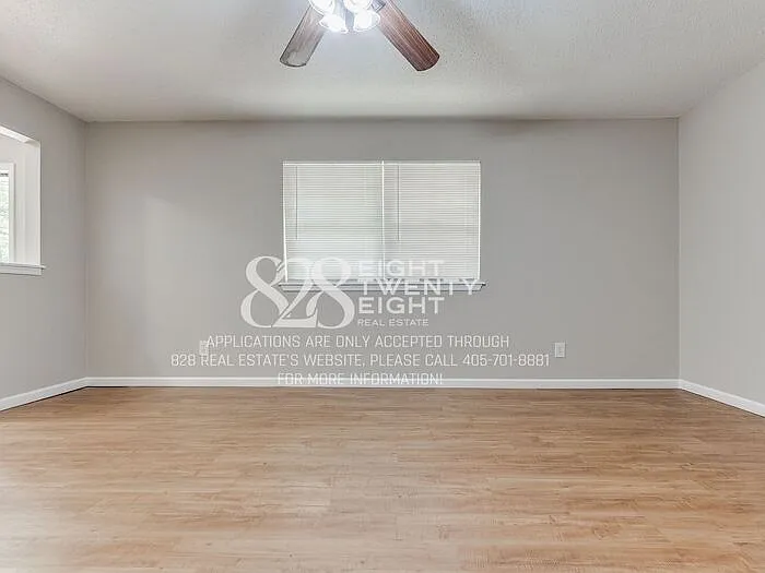 8129 NW 28th Ter — Photo 25