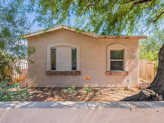 2nd image of 1019 E Drachman St #58387c4de