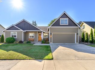 313 NW Pacific Hills Dr, Willamina, OR