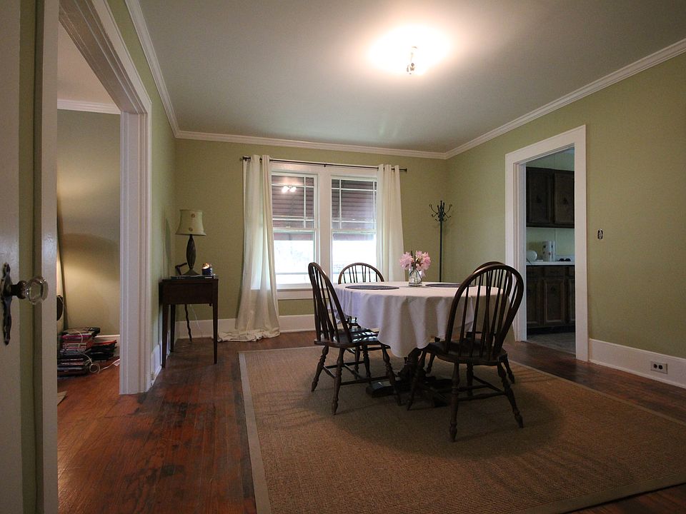 1st image of 726 East 11th Street