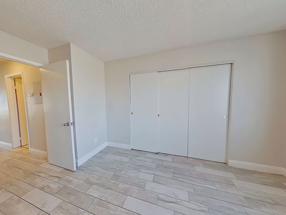 5th image of 1640 Athol Ave #18092857