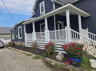 1258 N Main St, Nappanee, IN 46550