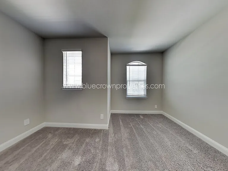 1024 Meadowlark Ave — Photo 12