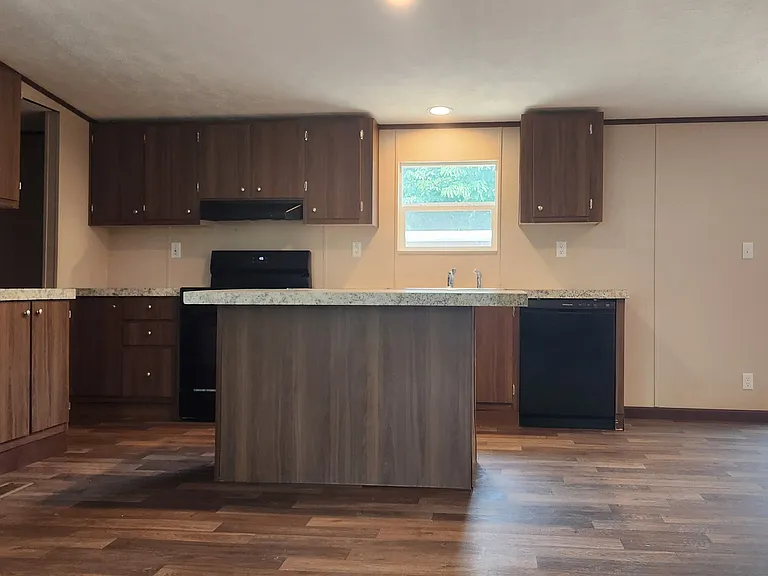 6608 Eland St — Photo 3