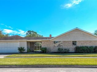 21522 Greenham Dr, Spring, TX 77388