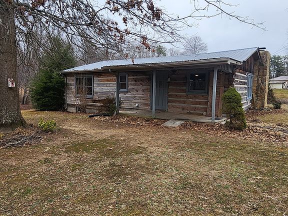 3rd image of 102 Bear Run Rd