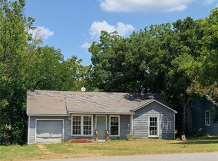 43 W Parnell St, Denison, TX 75020