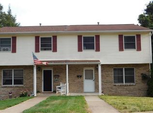 13 Pioneer Ave, Pittsburgh, PA 15229